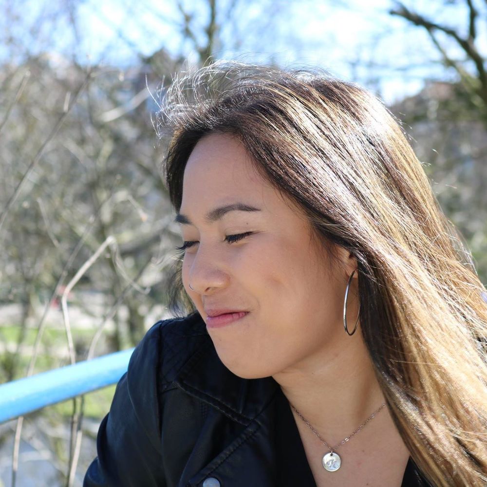 Meet your Posher, Nhi
